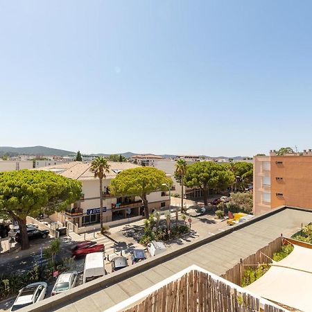 Le Blue Sea - Appt Classe 3 Etoiles A 650M De La Plage Le Lavandou Bagian luar foto