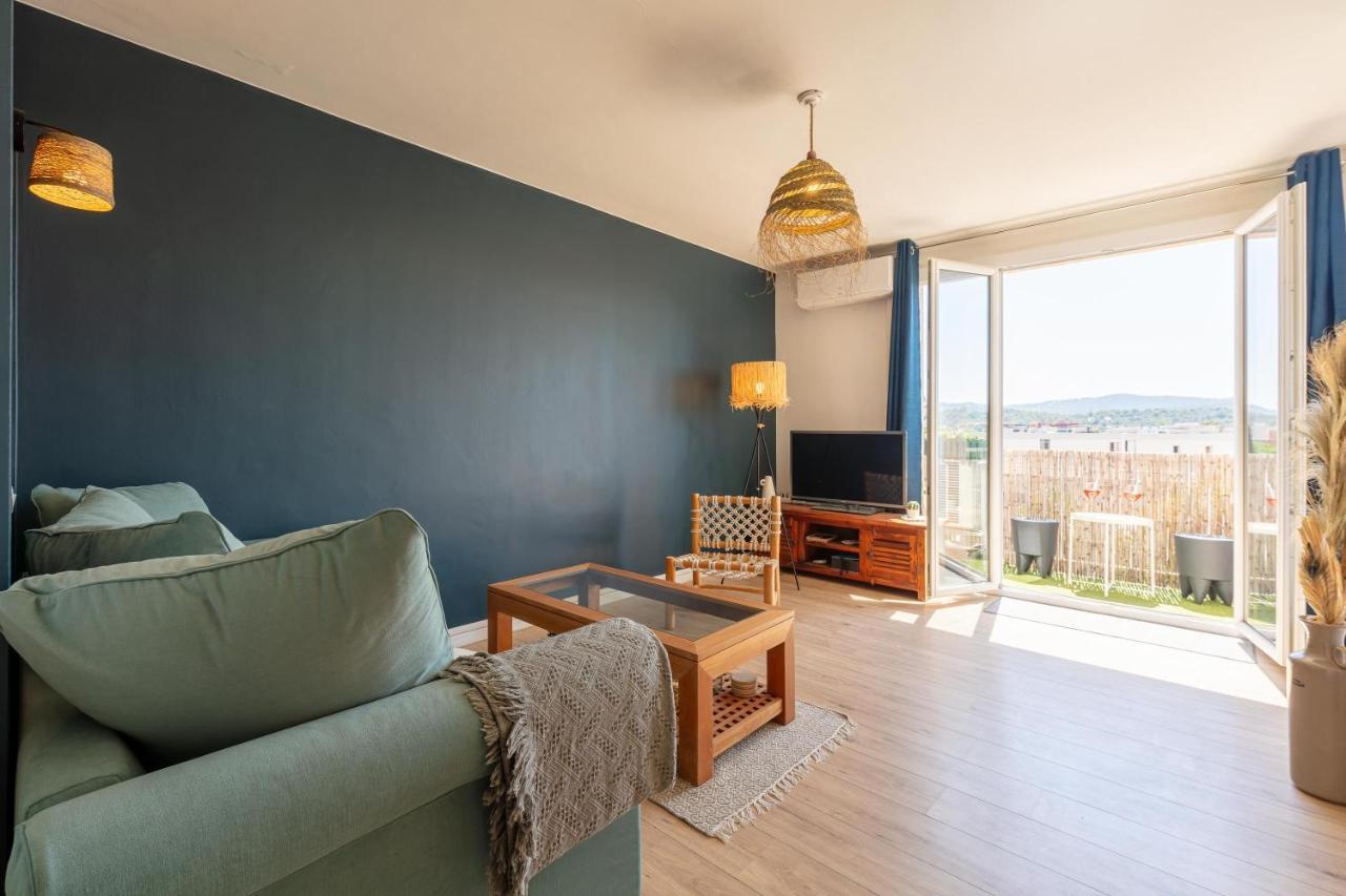Le Blue Sea - Appt Classe 3 Etoiles A 650M De La Plage Le Lavandou Bagian luar foto