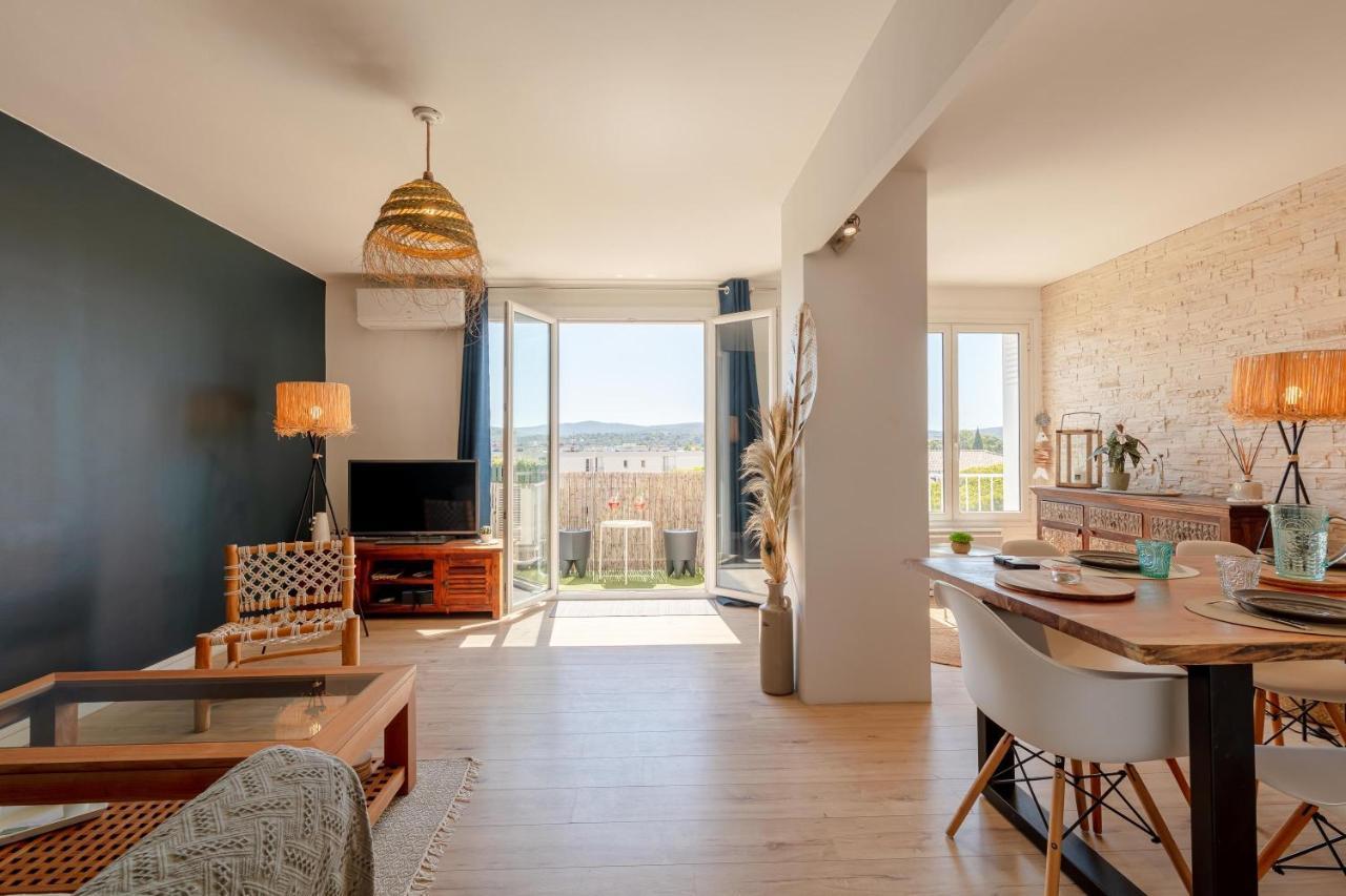 Le Blue Sea - Appt Classe 3 Etoiles A 650M De La Plage Le Lavandou Bagian luar foto